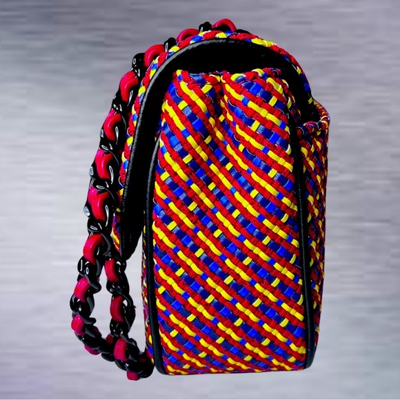 NWT Karl Lagerfeld Paris Agyness Textured
Shoulder Bag Comes with Dusty - Picture 5 of 15